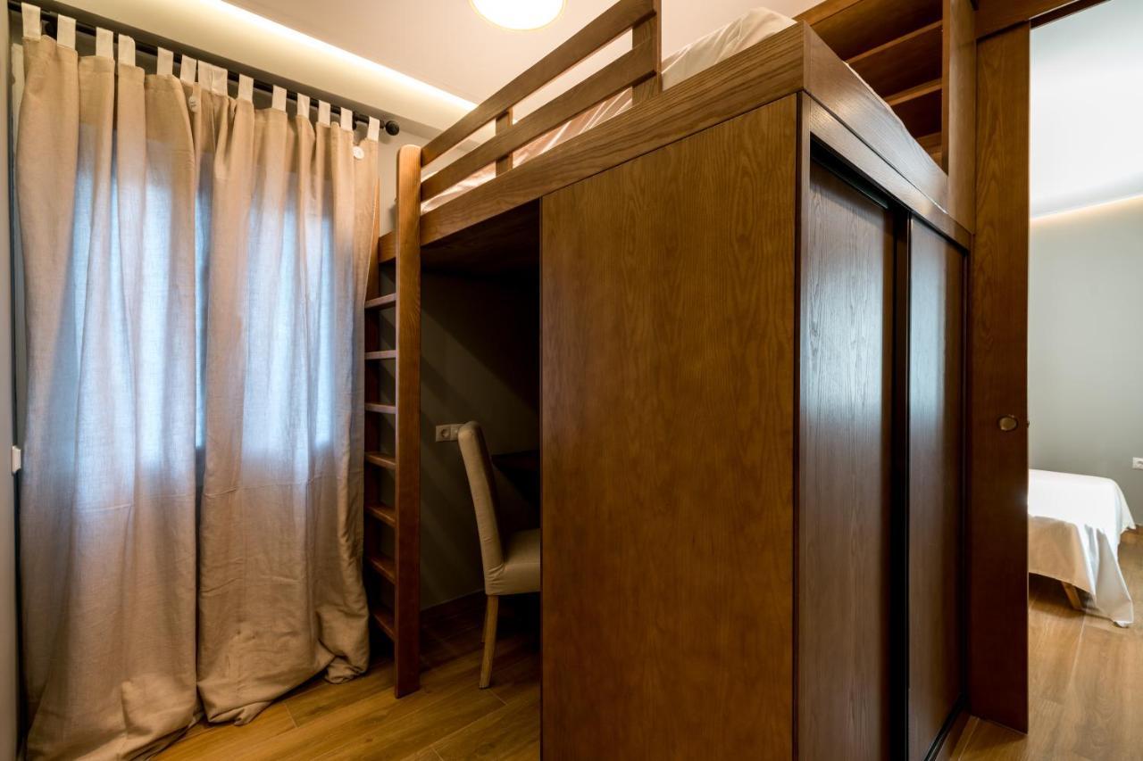 Triana Apartments Deluxe Севилья Экстерьер фото
